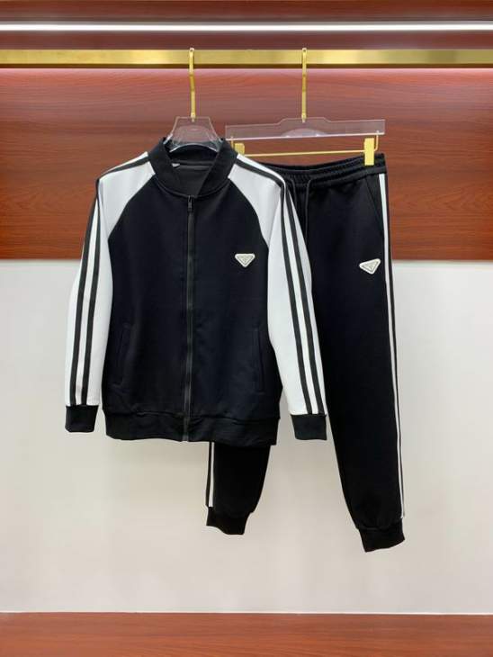 Picture of Prada Sweater Suits _SKUPradaM-3XLomtr0342049